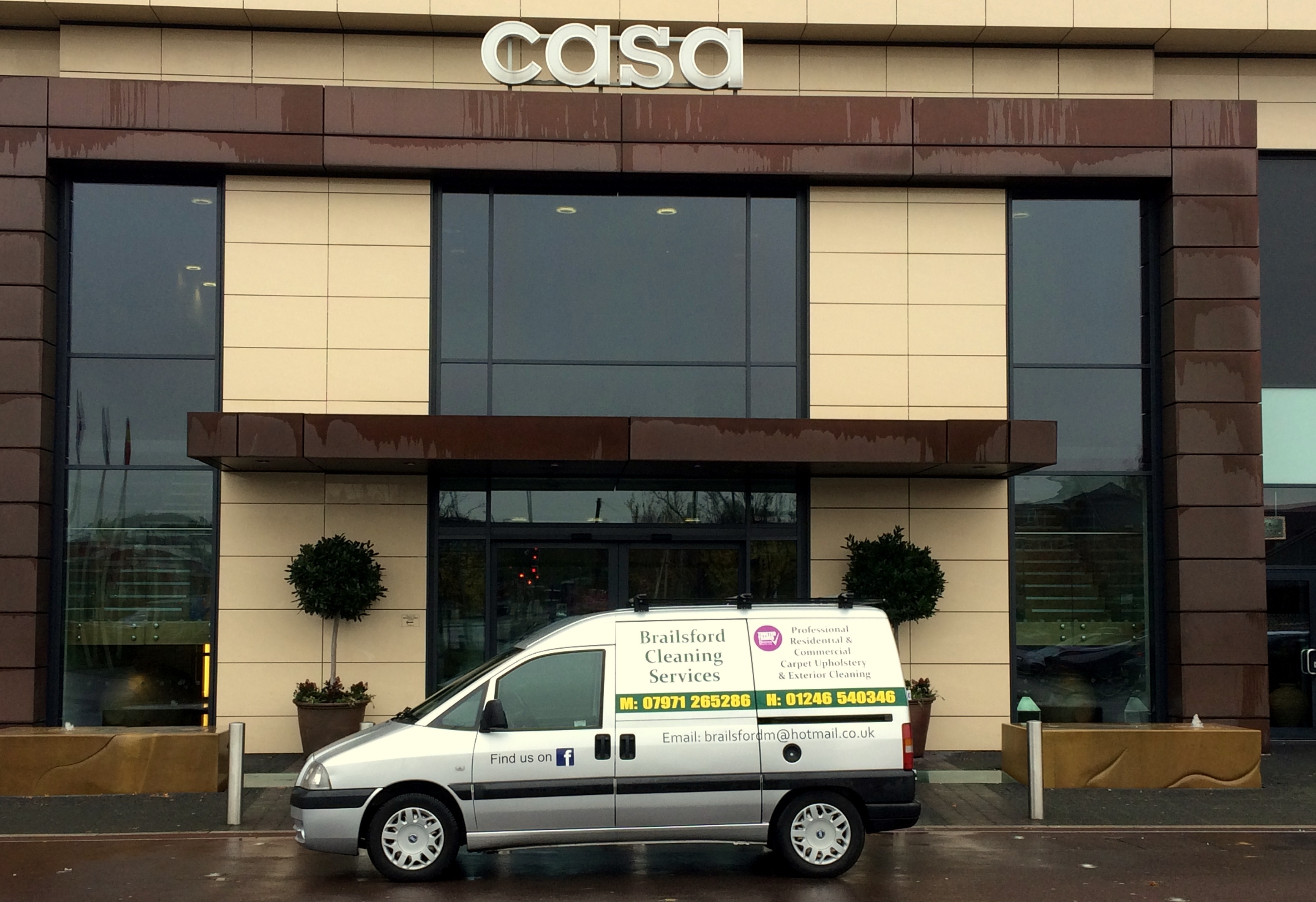 Commercial cleaning project at Casa Hotel